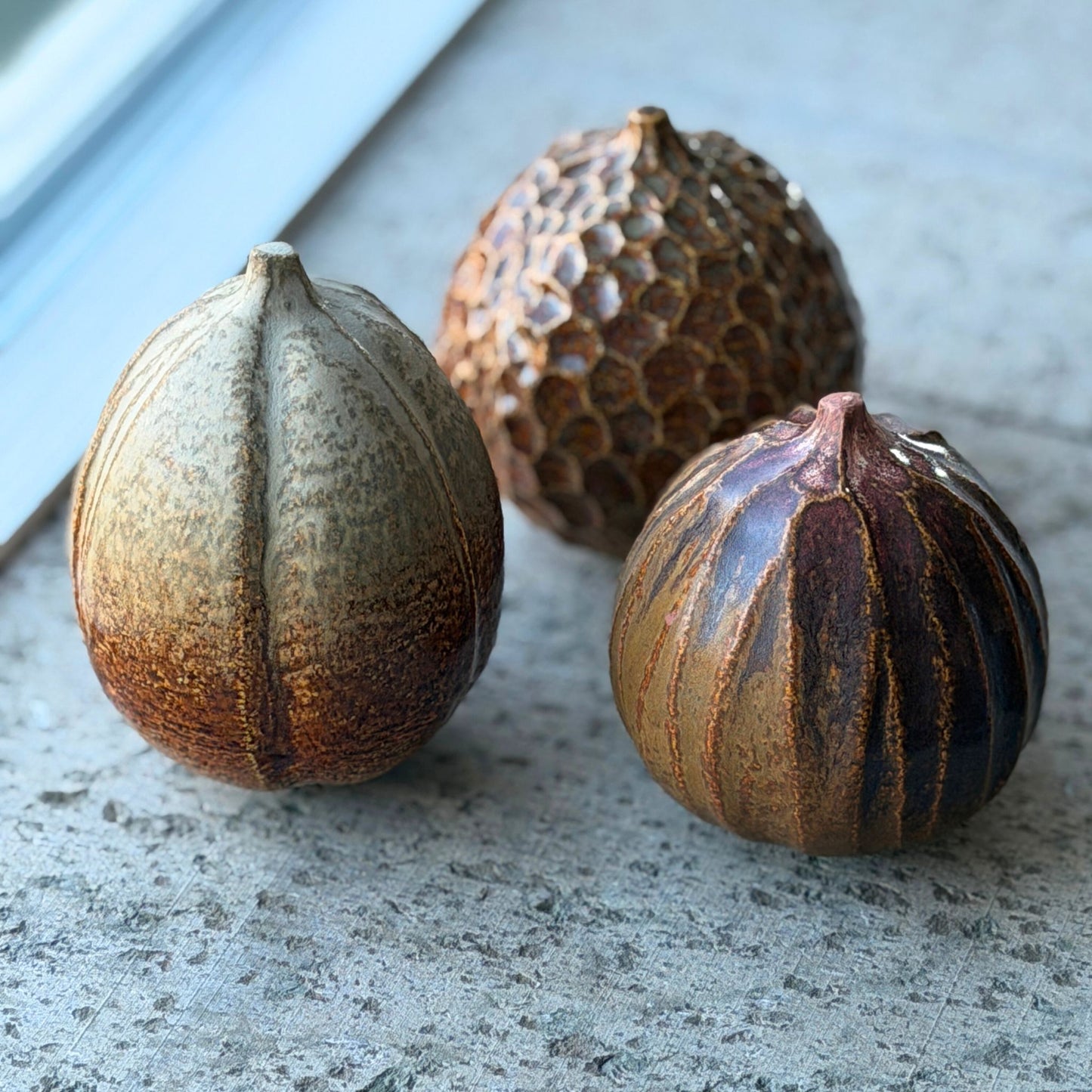 keramiska skulpturer set tre handgjorda