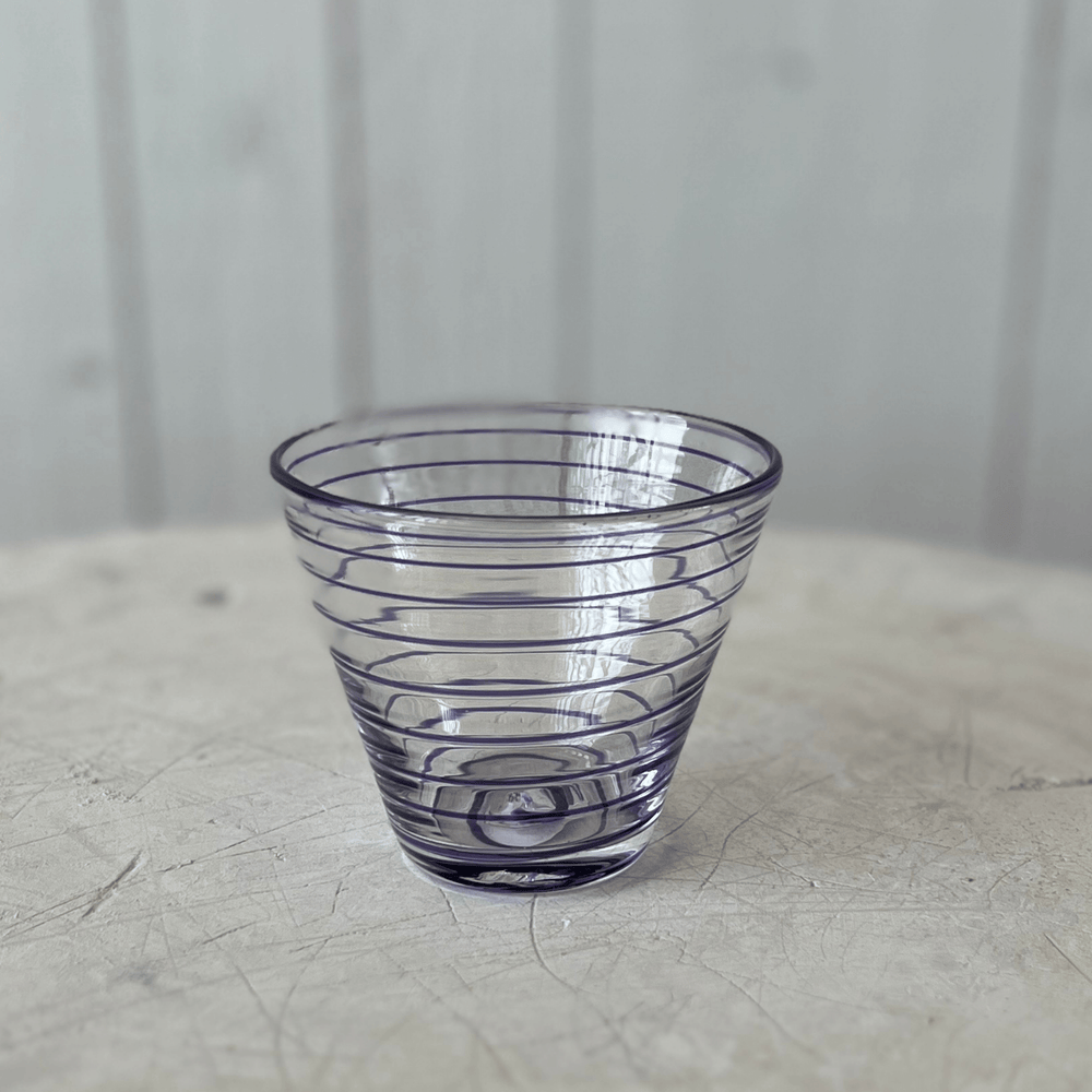 Glas kleiner Streifen lila